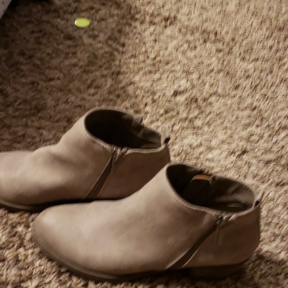 Ankle boots - Picture 2 of 4